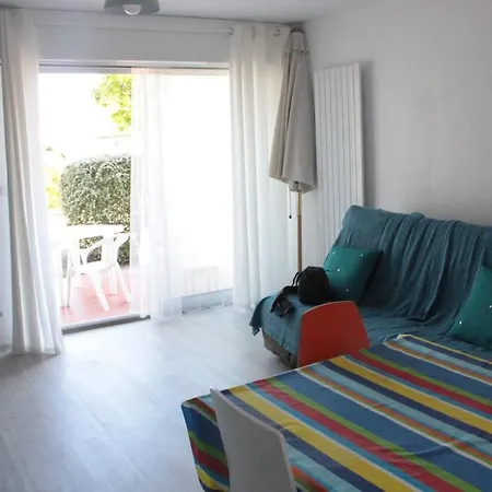 Agreable Proche Des Plages Apartment